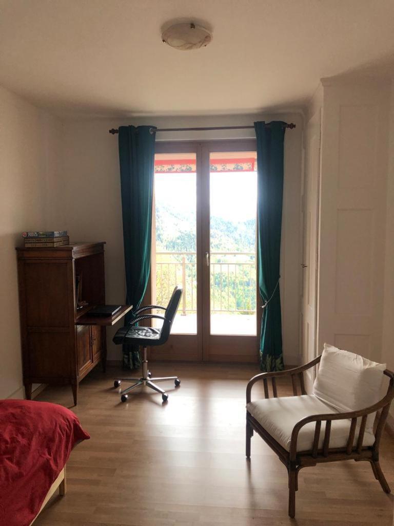 Nouveau! Dans Alexandra House